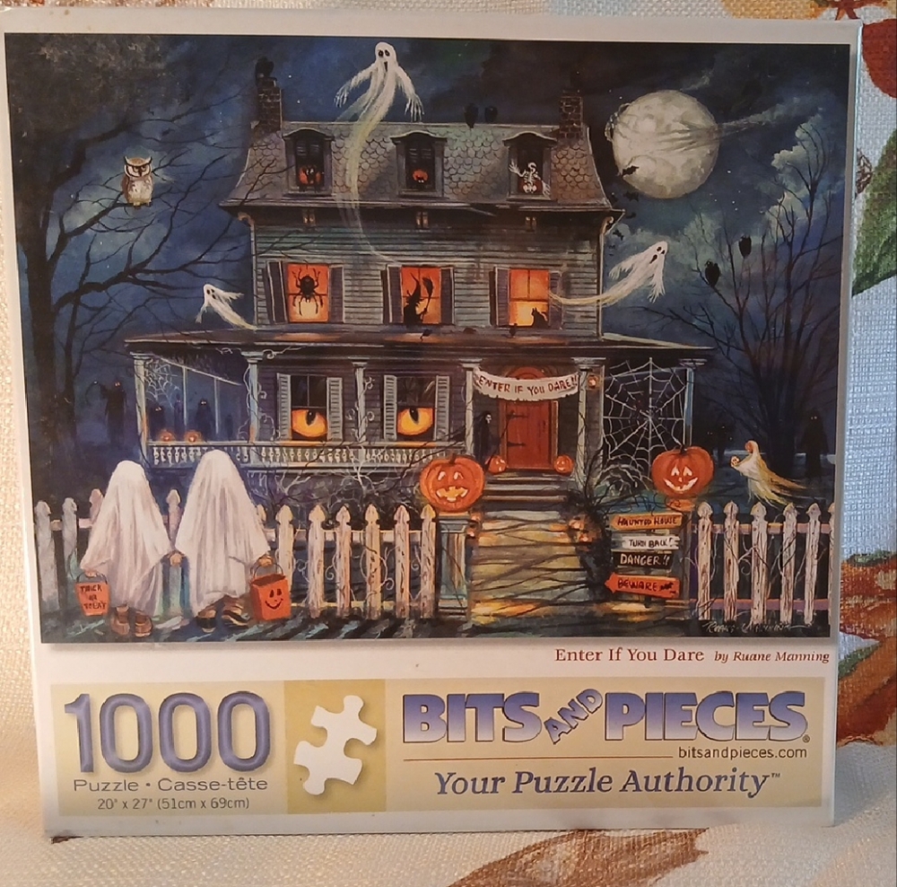 Spooky Mansion Puzzle - 1000 Pieces